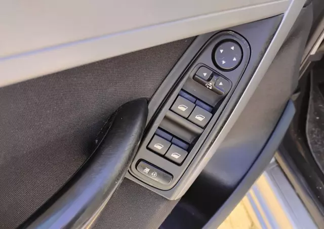 CITROËN C4 Picasso 1.8 16V Confort