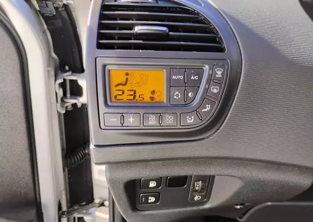 CITROËN C4 Picasso 1.8 16V Confort