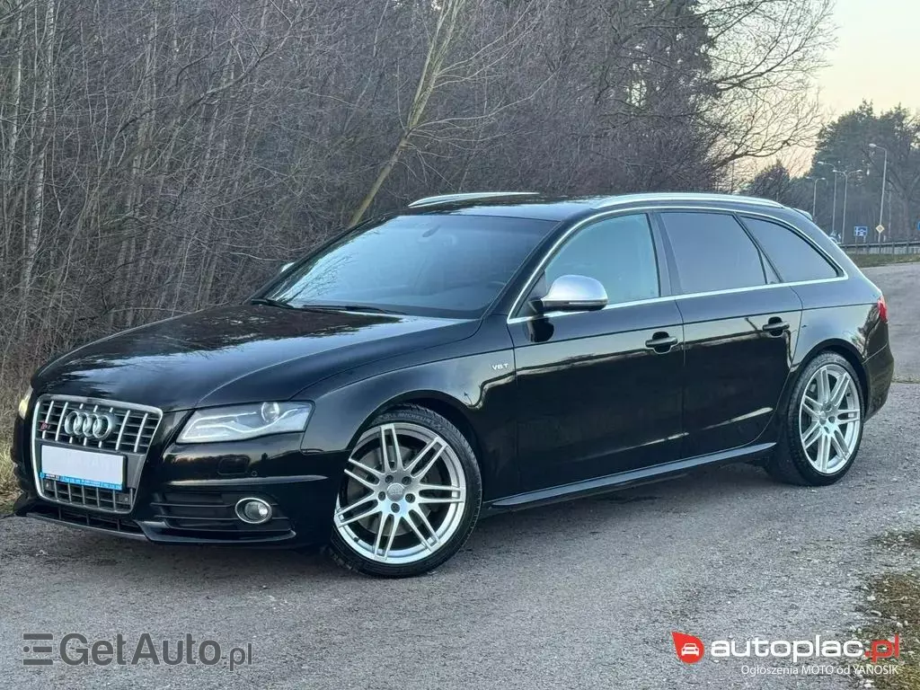 AUDI S4 