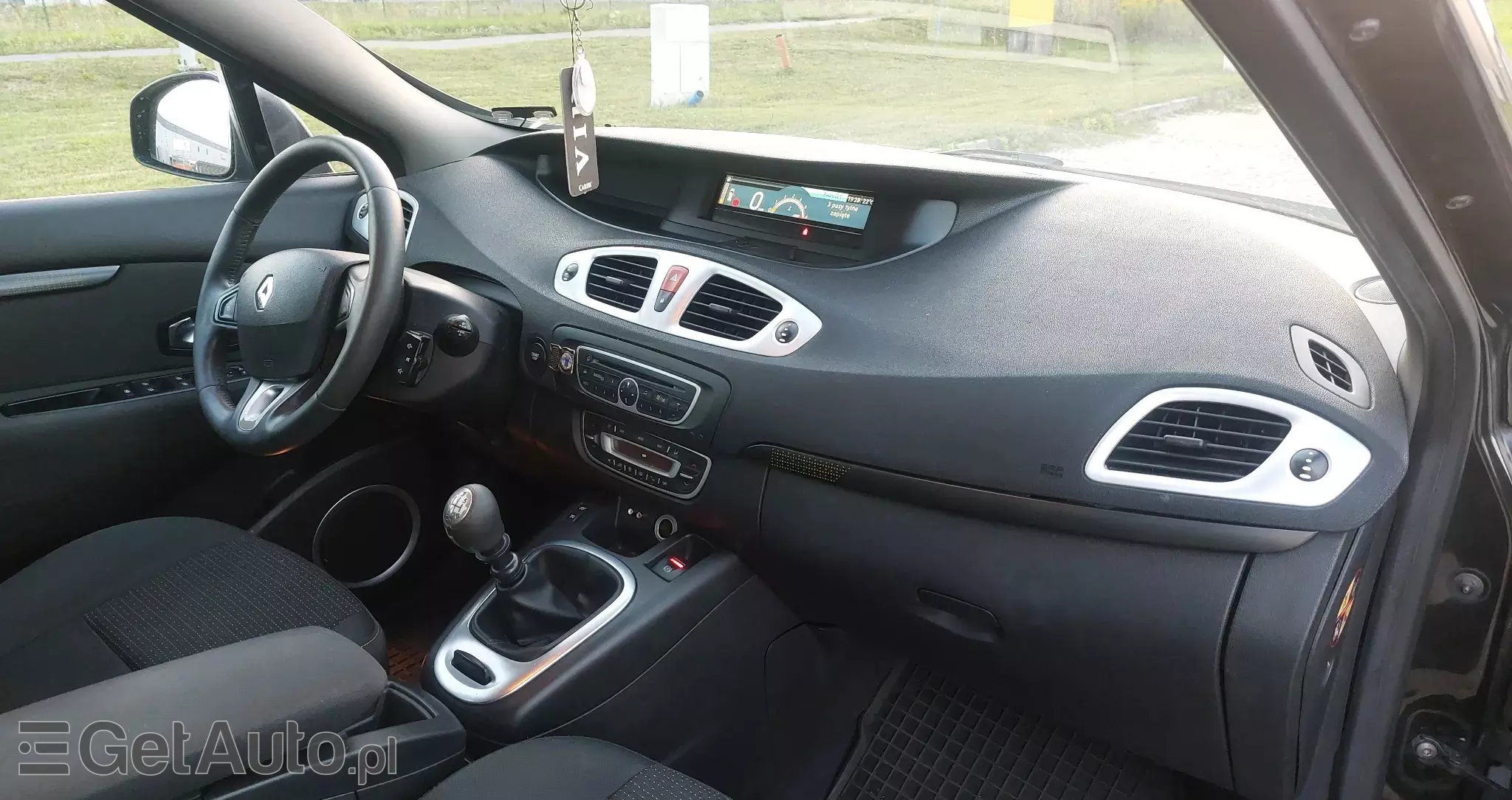 RENAULT Grand Scenic 