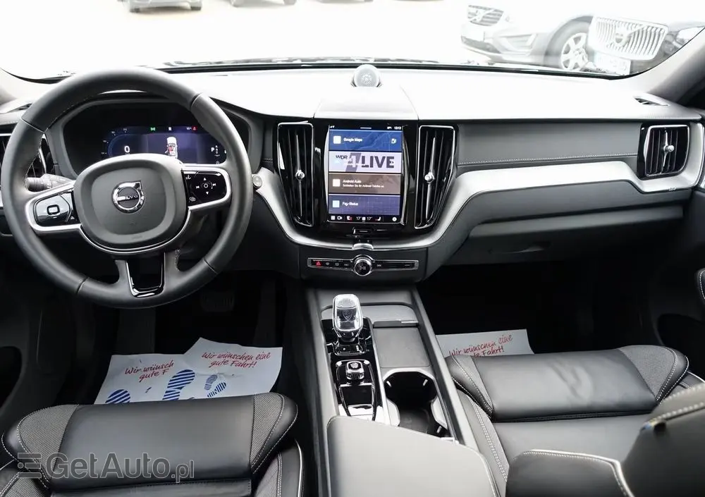 VOLVO XC 60 B5 B AWD Ultra Black Edition