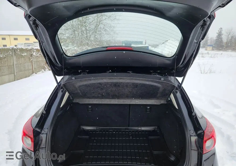 MAZDA 3 SKYACTIV-G 120 Exclusive-Line