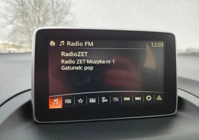 MAZDA 3 SKYACTIV-G 120 Exclusive-Line