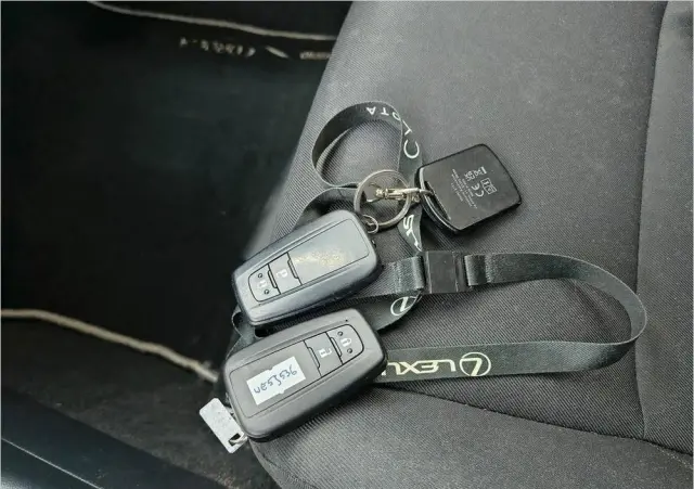 TOYOTA Corolla 1.8 Hybrid Active