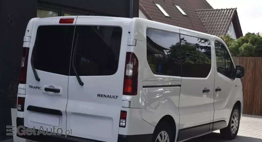 RENAULT Trafic 