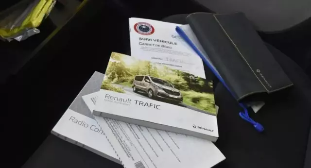 RENAULT Trafic 