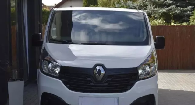 RENAULT Trafic 