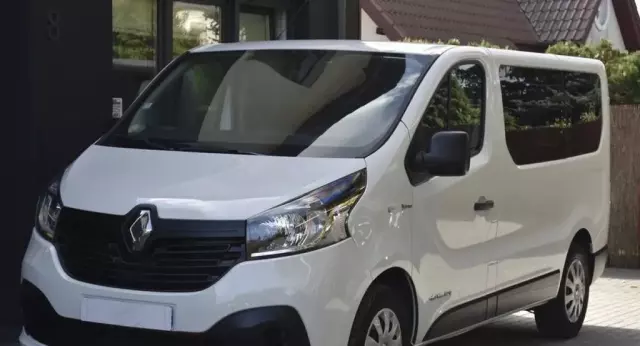 RENAULT Trafic 