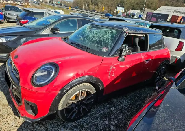 MINI Cooper S John Works Trim