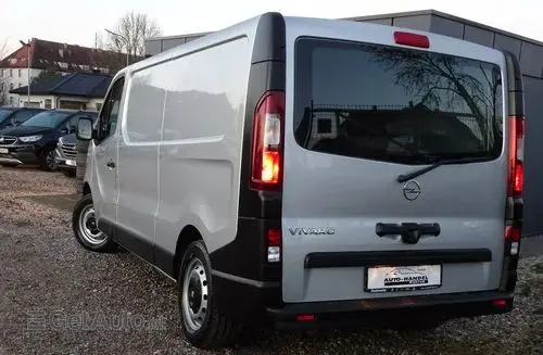 OPEL Vivaro 