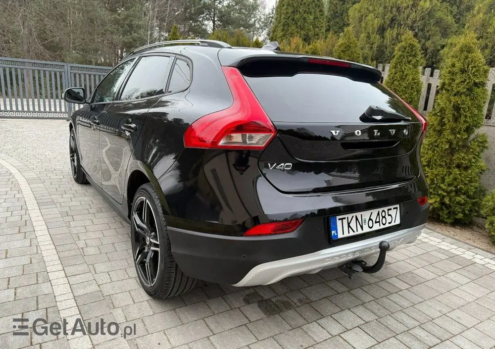 VOLVO V40 Cross Country 