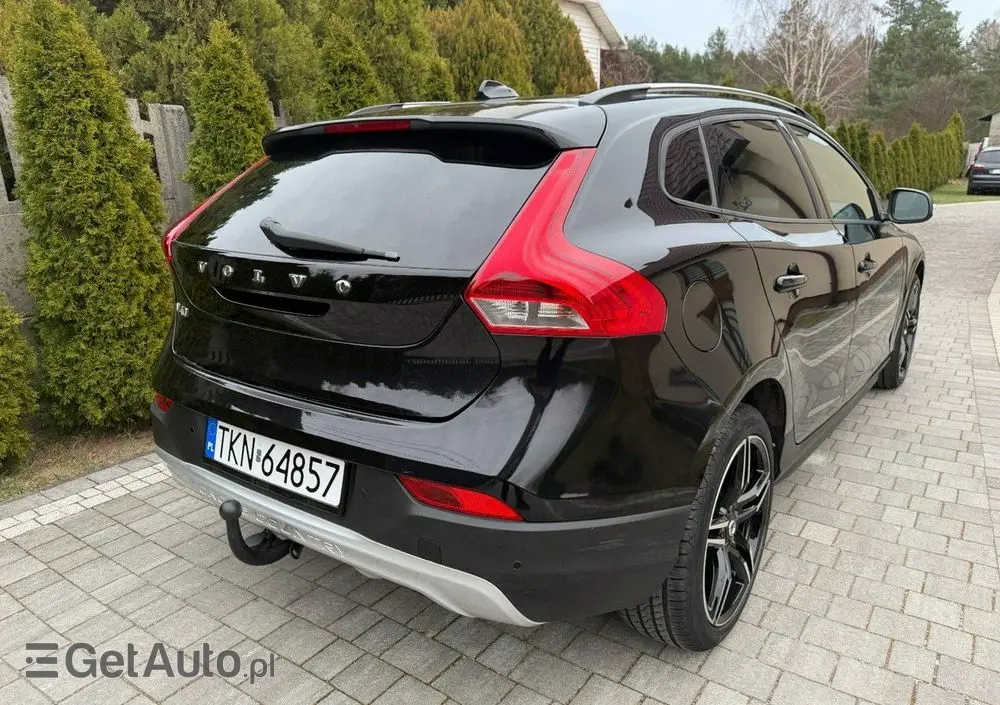 VOLVO V40 Cross Country 