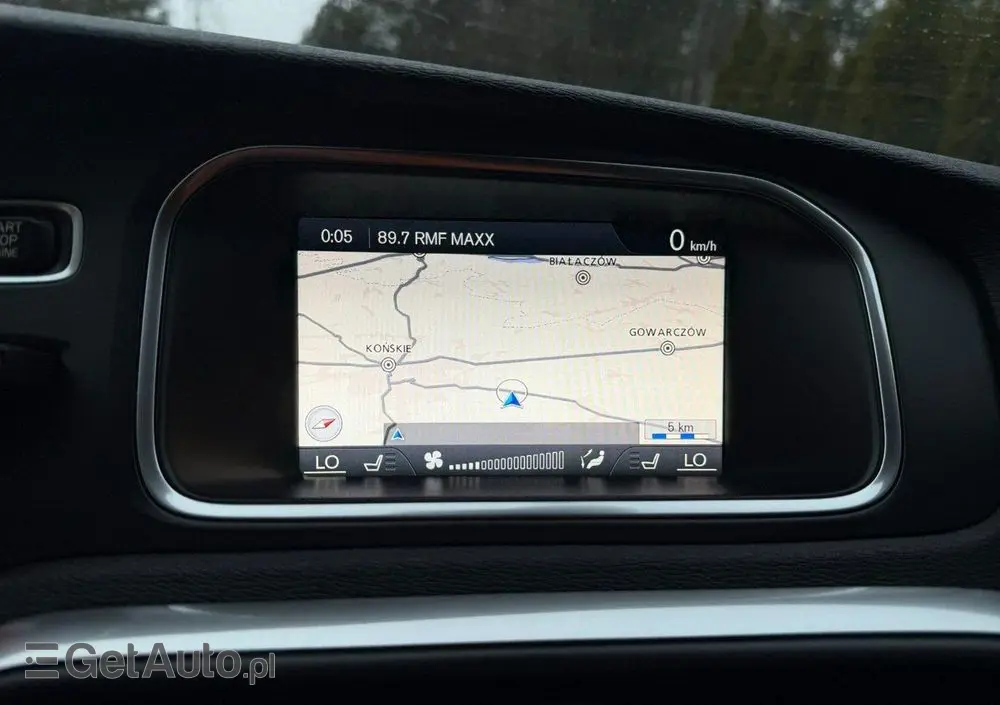 VOLVO V40 Cross Country 