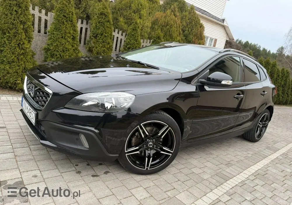 VOLVO V40 Cross Country 