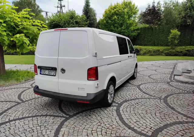 VOLKSWAGEN Transporter 