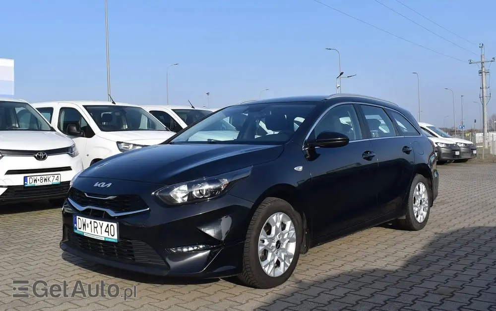 KIA Ceed 1.5 T-GDI M DCT