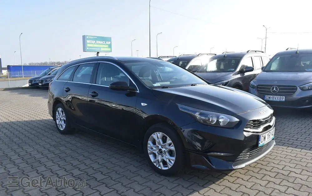 KIA Ceed 1.5 T-GDI M DCT