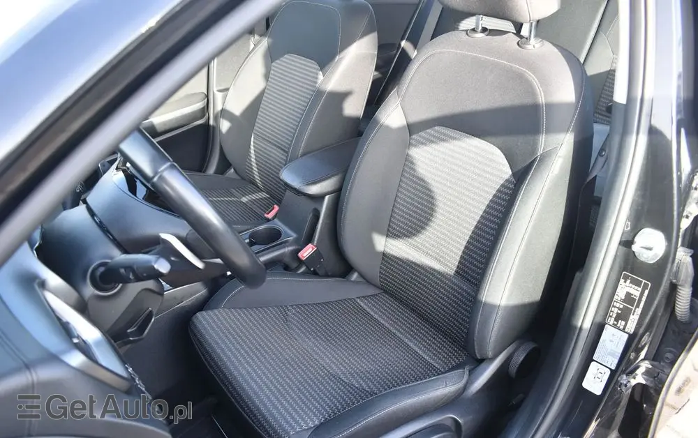 KIA Ceed 1.5 T-GDI M DCT