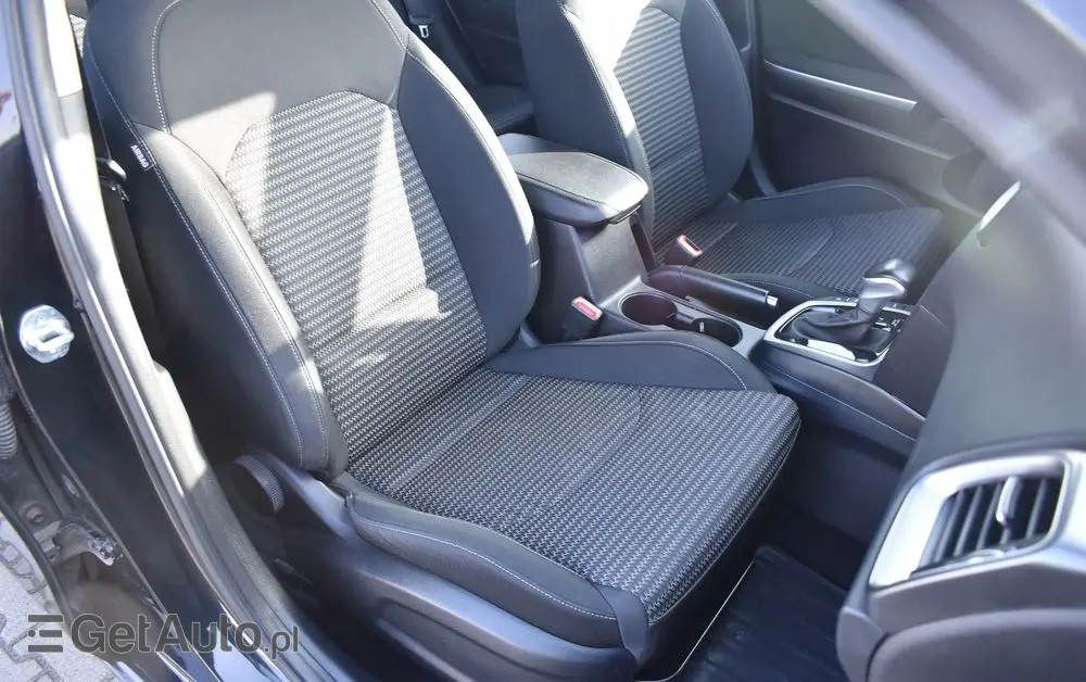 KIA Ceed 1.5 T-GDI M DCT