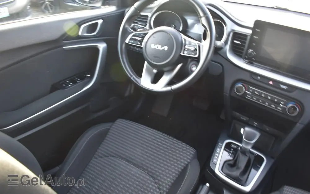 KIA Ceed 1.5 T-GDI M DCT