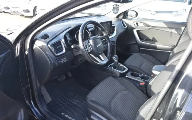 KIA Ceed 1.5 T-GDI M DCT