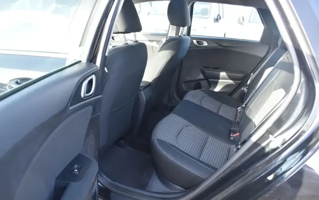 KIA Ceed 1.5 T-GDI M DCT