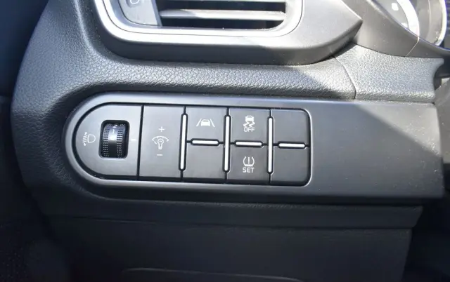 KIA Ceed 1.5 T-GDI M DCT