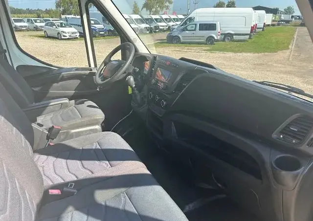 IVECO 35C14 kontener+winda 