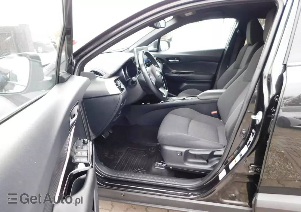 TOYOTA C-HR 1.8 Hybrid Dynamic