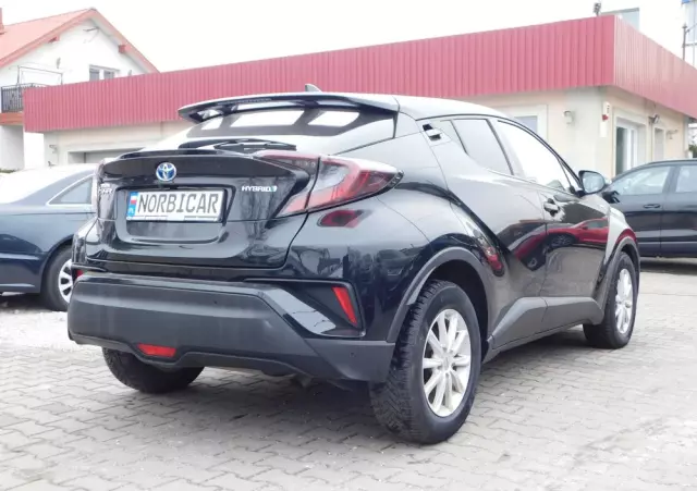 TOYOTA C-HR 1.8 Hybrid Dynamic