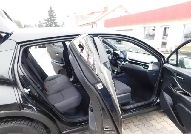 TOYOTA C-HR 1.8 Hybrid Dynamic