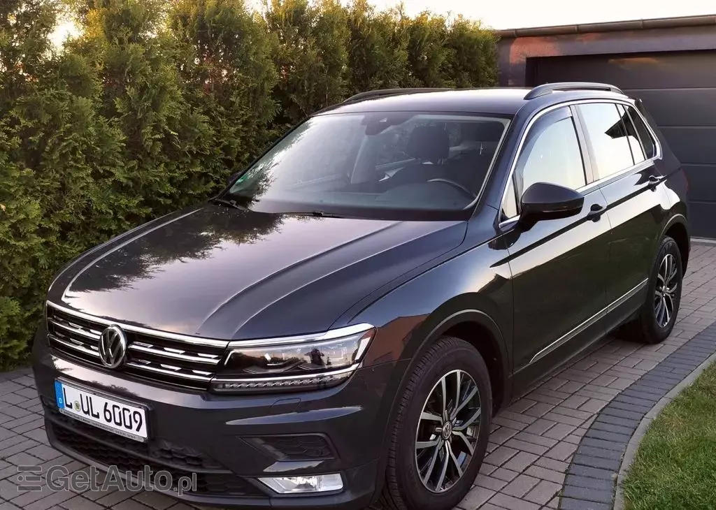 VOLKSWAGEN Tiguan 