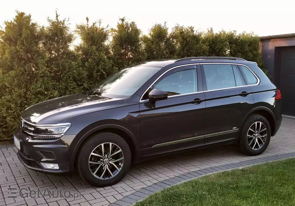 VOLKSWAGEN Tiguan 
