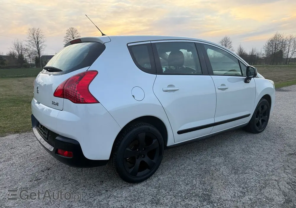 PEUGEOT 3008 HDi FAP 150 Allure