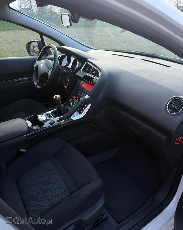 PEUGEOT 3008 HDi FAP 150 Allure