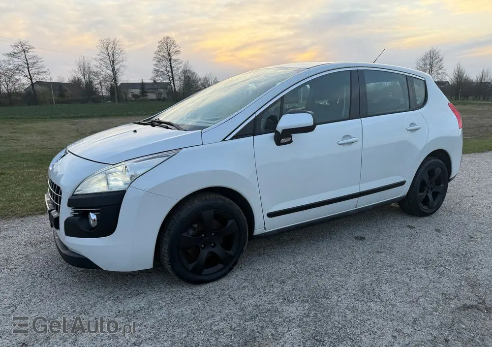 PEUGEOT 3008 HDi FAP 150 Allure