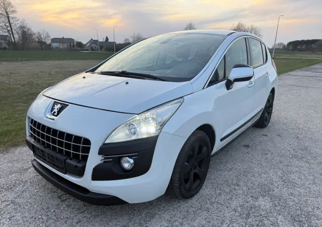 PEUGEOT 3008 HDi FAP 150 Allure