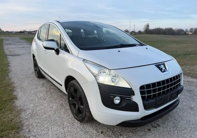 PEUGEOT 3008 HDi FAP 150 Allure