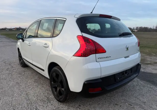 PEUGEOT 3008 HDi FAP 150 Allure