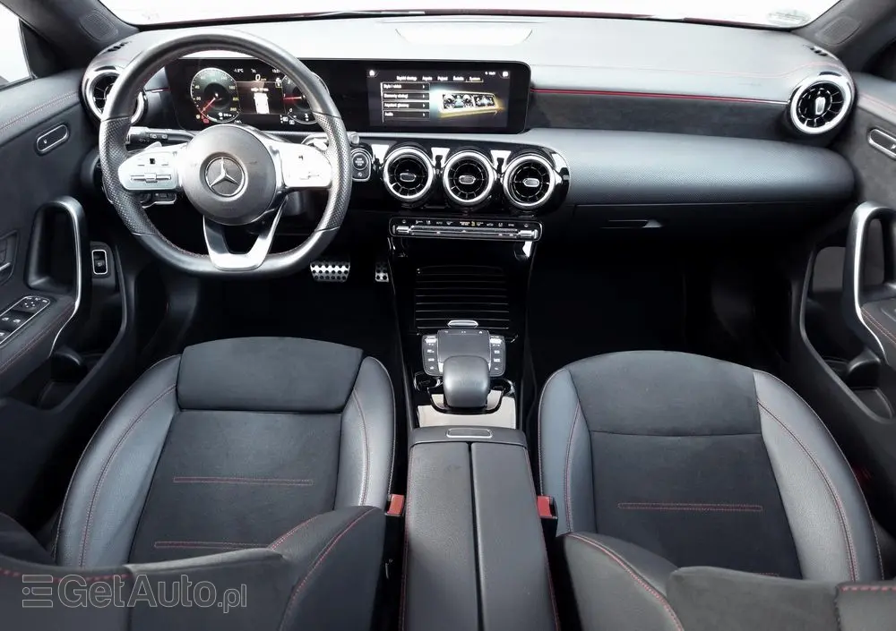 MERCEDES-BENZ CLA 220 d 4-Matic AMG Line 8G-DCT