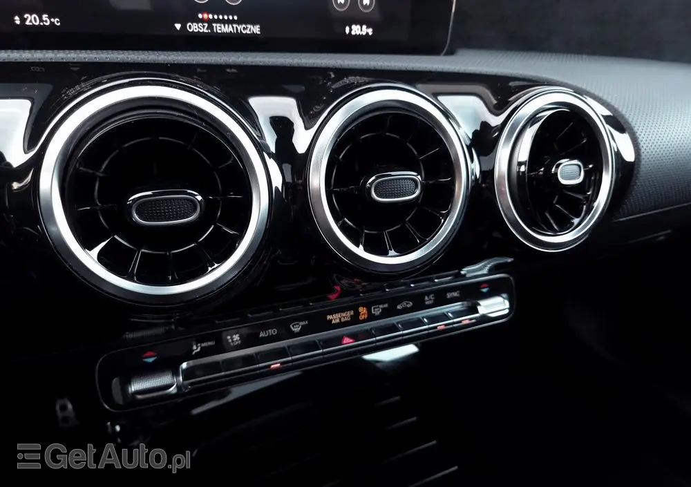 MERCEDES-BENZ CLA 220 d 4-Matic AMG Line 8G-DCT