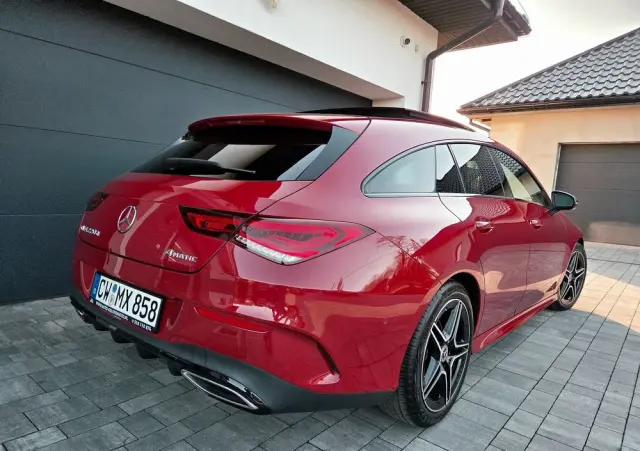 MERCEDES-BENZ CLA 220 d 4-Matic AMG Line 8G-DCT