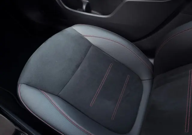 MERCEDES-BENZ CLA 220 d 4-Matic AMG Line 8G-DCT