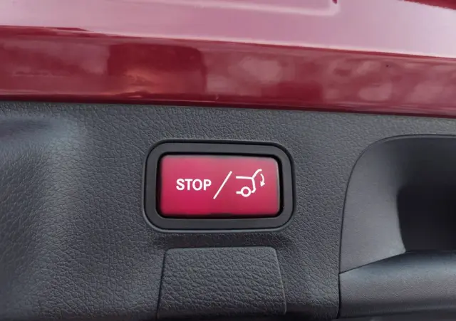 MERCEDES-BENZ CLA 220 d 4-Matic AMG Line 8G-DCT