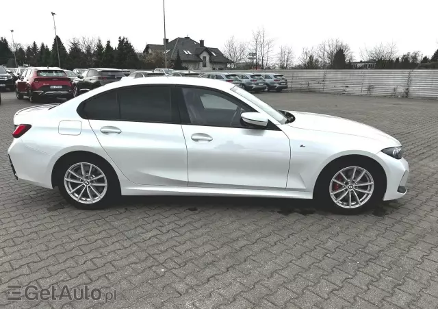 BMW Seria 3  320d xDrive M Sport sport