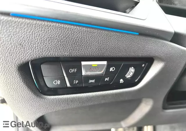 BMW Seria 3  320d xDrive M Sport sport