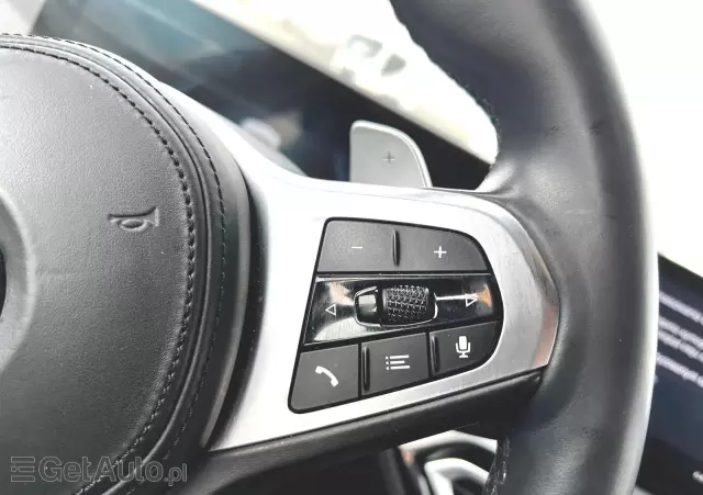 BMW Seria 3  320d xDrive M Sport sport