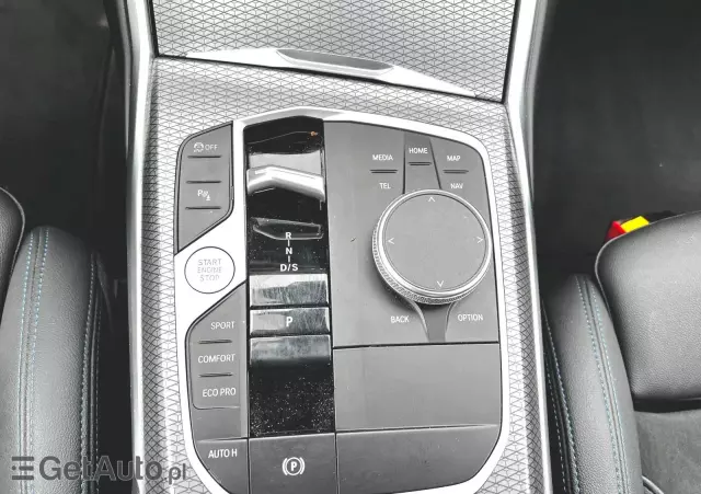 BMW Seria 3  320d xDrive M Sport sport