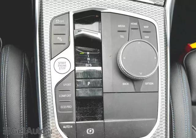 BMW Seria 3  320d xDrive M Sport sport