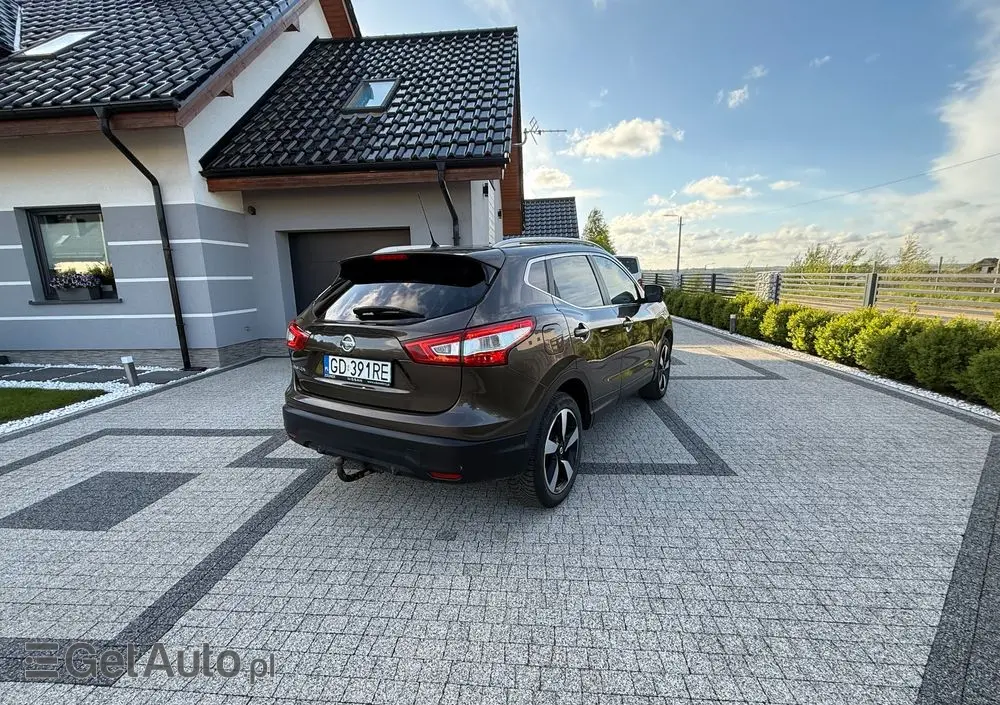 NISSAN Qashqai 1.2 DIG-T N-Vision EU6